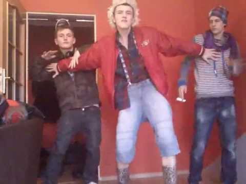 Łan Dej Erekszyn-Młodzieńcza miłość (Official Video)