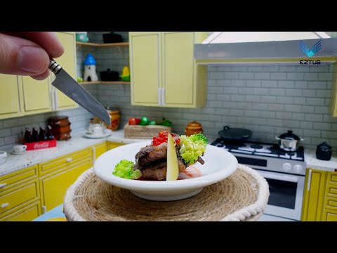 Delicious Chinese-style fried frog with chili | Miniature cooking food