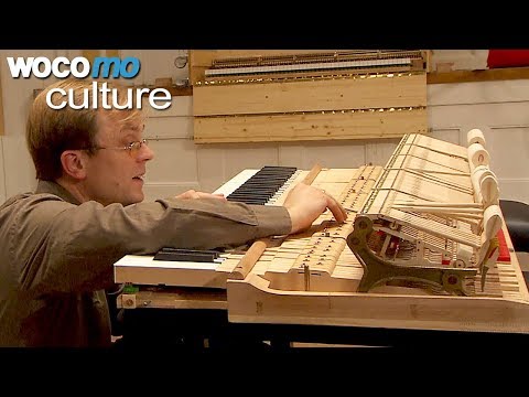Looking for the perfect sound with the Piano Tuner Stefan Knüpfer