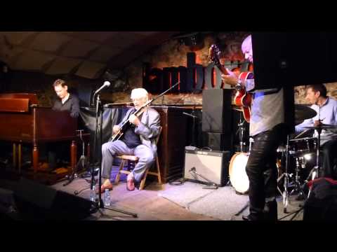 Larry Coryell,Mark Whitfield and Phil Wilkinson