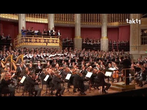 Mahler, Symphony No.8 (Finale) - Franz Welser Möst / Vienna Philharmonic