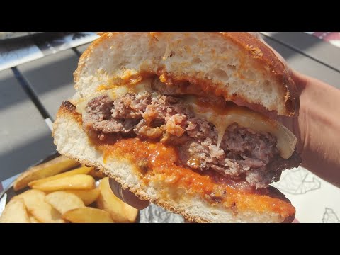 JUICY BURGERs IN BOSNIA - KODIAK BURGER Banja Luka