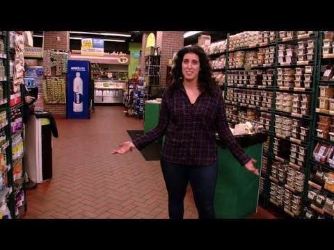 Why You Should Be Shopping for Groceries at Night