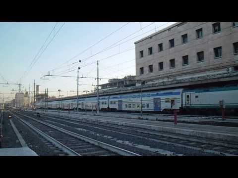 E656.018 sull' IC 505 "Tirreno" Ventimiglia - Roma Termini, in arrivo a Roma Termini