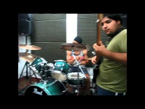 Mal Augurio Band: Creeping Death..