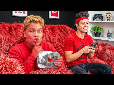 ROUBEI COISAS NA CASA DO ENALDINHO SEM ELE VER!