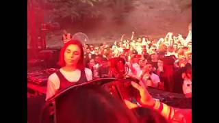 Nina Kraviz at Off Sonar plays Special Request - Curtain Twitcher (Nina Kraviz Alice Was Here Remix)