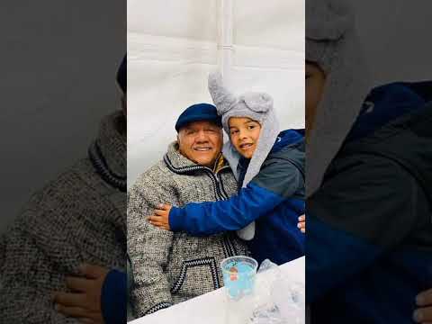 prestame a mi abuelo...