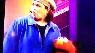 Elmopalooza:&quot;Nearly Missed&quot; with Rosie O&#39; Donnell and Elmo