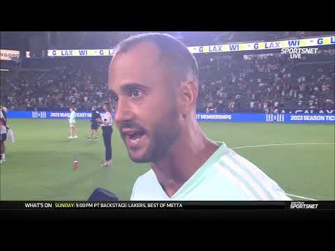 Víctor Vázquez reacts to a 5-2 victory and scoring in front of his son