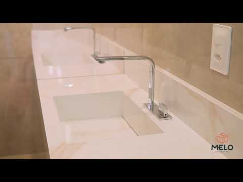Vídeo de Casa 3 suítes, sala cozinha e gourmet com planejados alto padrão Alphaville II condomínio com infraestrutura completa de lazer