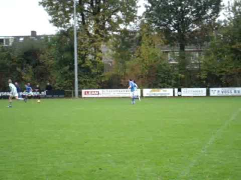Boskant A2 - Sparta 25 A2: GOAL!..aan de verkeerde kant.....