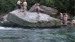 preview picture of video 'Swimming in a Mountain River in Costa Rica'