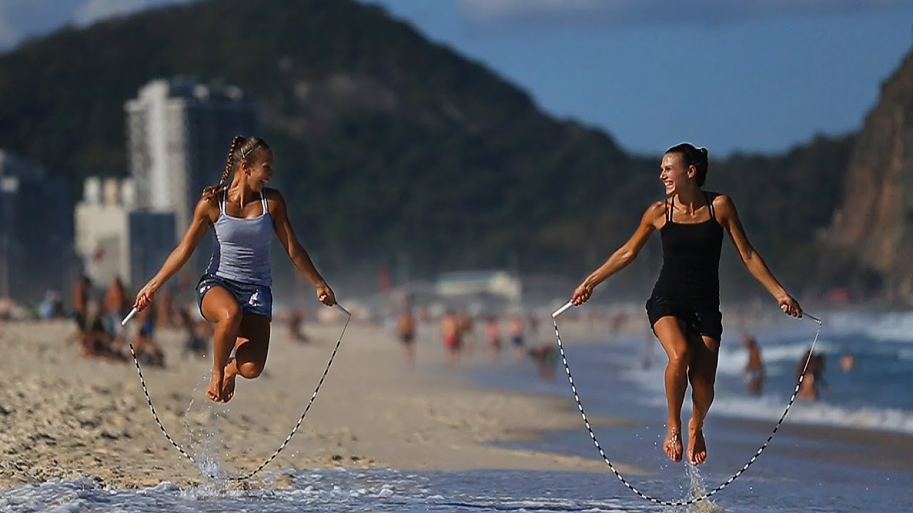 World's Best Jump Rope Sisters - Rope Skipping Duo thumnail