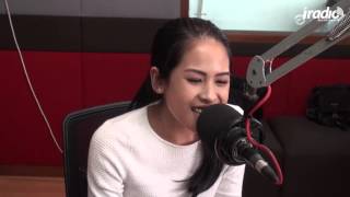 Download lagu #SatuJamBersama Maudy Ayunda - Jakarta Ramai mp3