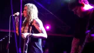 Against Me!, "Turn Those Clapping Hands Into Angry Balled Fists"