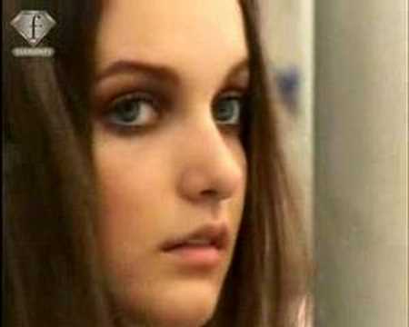 fashiontv | FTV.com - GRACA OTTONI BACKSTAGE RIO FW 06/07 WOMEN