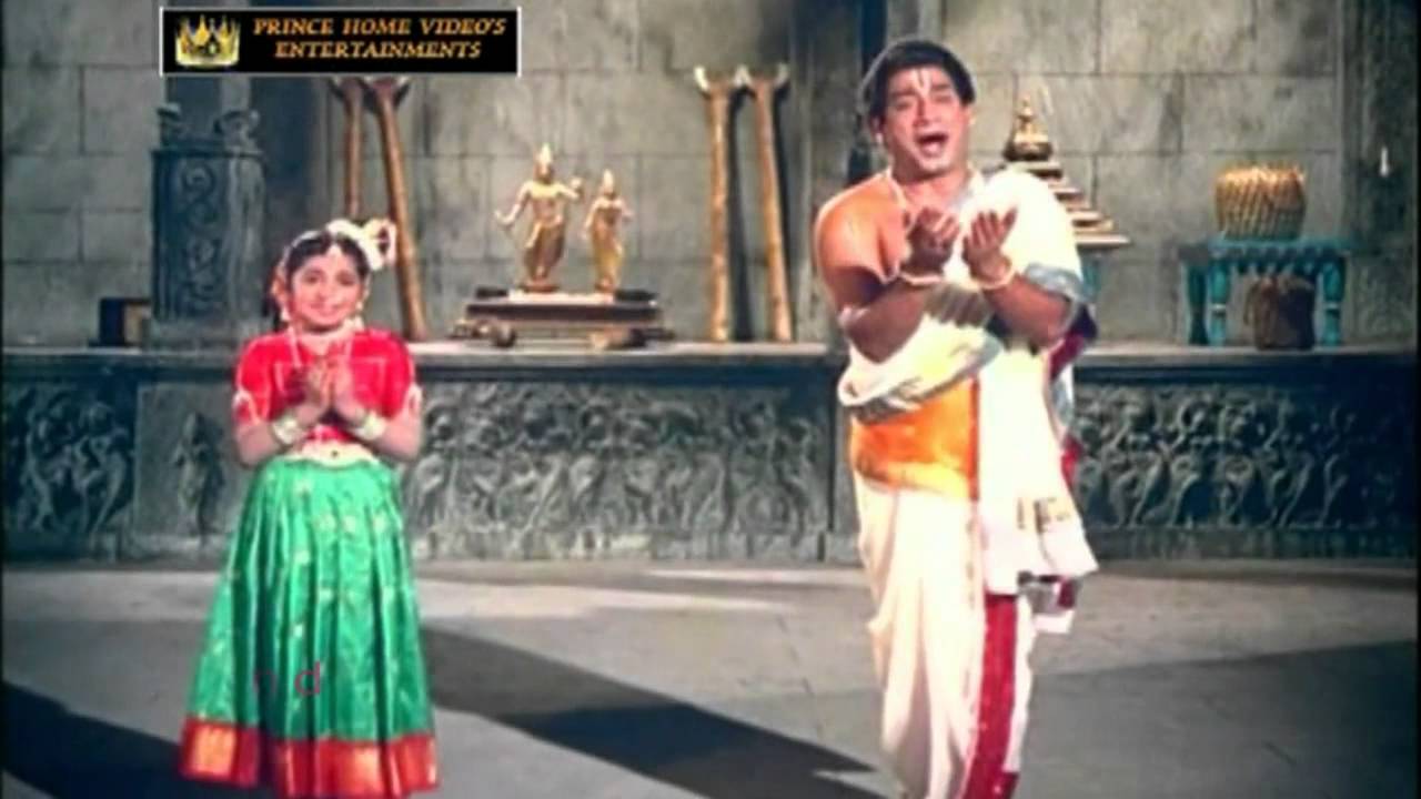 Hari Hari Gokula Song Lyrics | Thirumal Perumai | T. M. Soundararajan, Master Maharajan