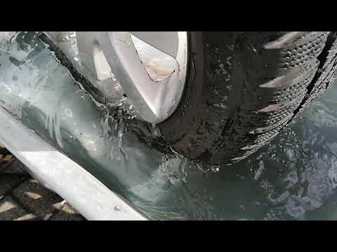 Autoreifen verliert langsam  Luft aber wo   ????