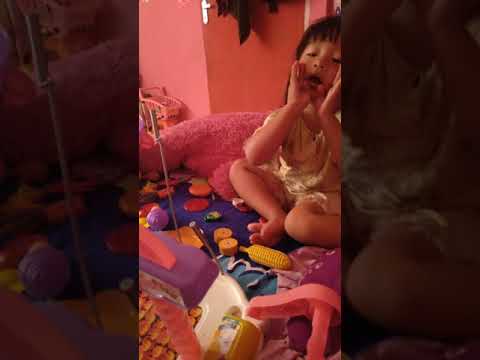 Jual ice cream monet 🤣🤣🤣