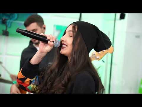 EMAA si Olivia Addams - Buchet de Trandafiri (cover Akcent)