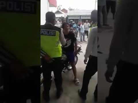 VIRAL GAYSS! TANTE NGAMUK LAWAN POLISI TIDAK MAU DITILANG POHUWATO-GORONTALO