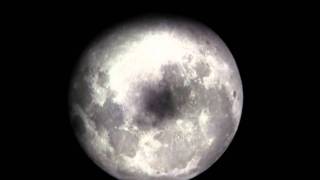 preview picture of video 'Moon through my telescope 1080 HD'