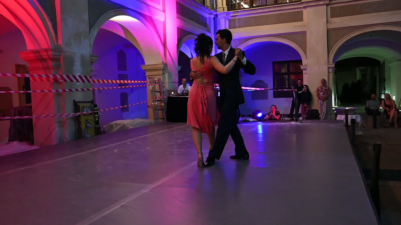 Maria Casán & Pablo Ávila: "El último café" @ Lesliehof Graz