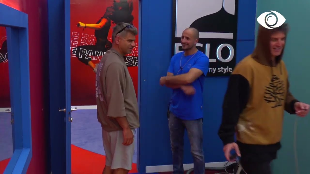 Bledi dhe Nita shohin miellin mes shtresave të tyre