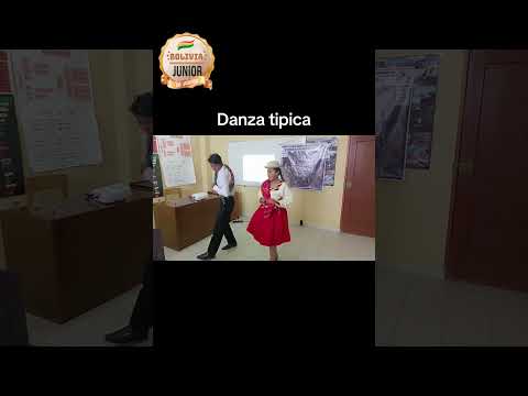 Una danza típica del sector , muy bonita presentación #turismo #LaPaz #huatajata