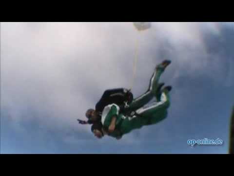 Mit 200kmh vom Himmel fallen