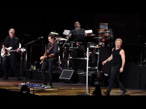 God Bless This Mess - Bon Jovi, Madison Square Garden, April 13, 2017