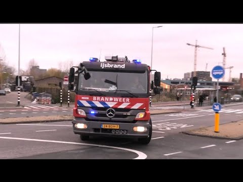 Drukke Dag voor Brandweer IJsbrand 4X TS 13 2131 met spoed naar meldingen in Amsterdam Noord
