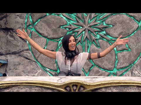 GLADIATOR - NOW WE ARE FREE * LIVE AT TOMORROWLAND FESTIVAL * ( HANS ZIMMER COVER )