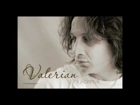 Valerian Shiukashvili play Domenico Scarlatti Sonata f-moll