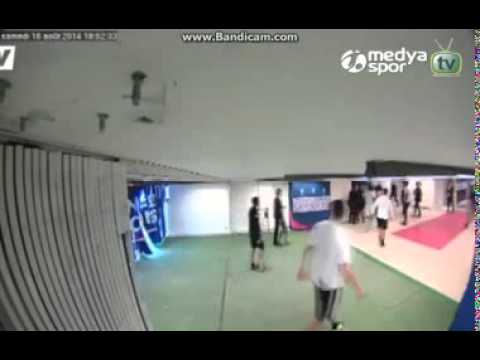 CRAZY! Brandao Headbutts Thiago Motta in Tunnel after (PSG 2-0 Bastia)