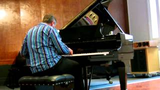 Tim Richards plays 'Summertime' - solo piano 2012