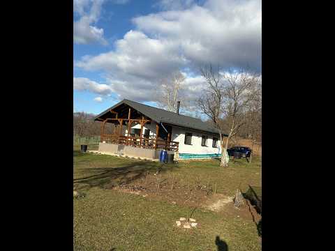 Casa de vacanta cu 4 camere de vanzarea in Breaza — Video