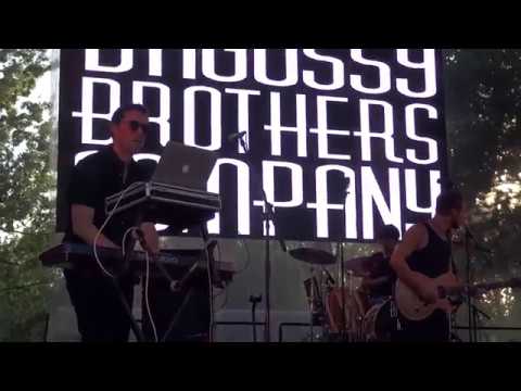 Bagossy Brothers Company - Van ez a hely (SZIN 2017)