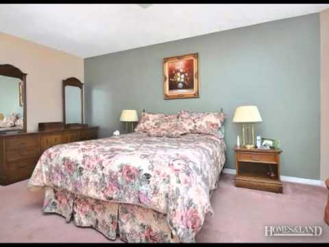 $389,900 3BR 3BA in ORLEANS K1C 6B5.  Call  Lucie & Jacques Martel: (613) 742-5057