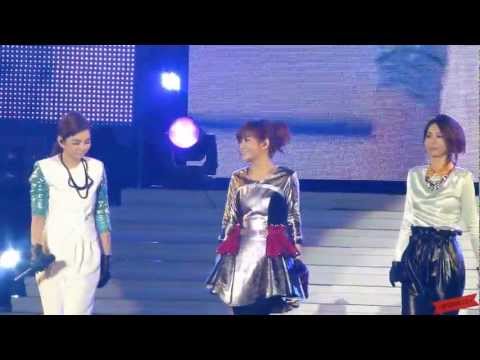 2012.12.31 S.H.E - 你在煩惱什麼+憨人 台中跨年晚會 @洲際棒球場停車場