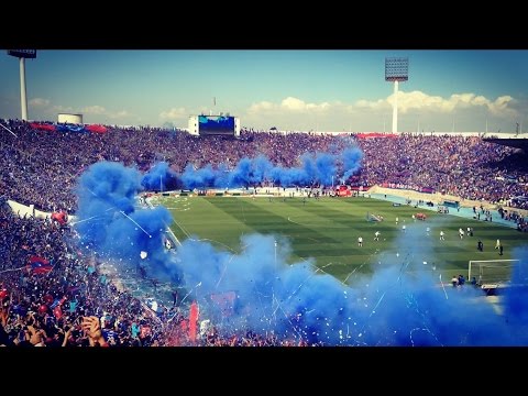 "Salida Los de Abajo en el Superclásico" Barra: Los de Abajo • Club: Universidad de Chile - La U