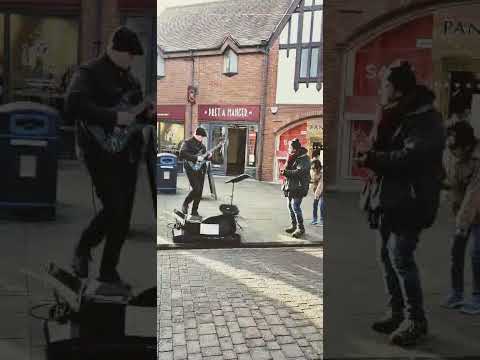 🎸 Miqdaad Enjoys Sultans of Swing 🎶 ft. Marcin Majwoski | A Magical Stratford upon Avon Moment