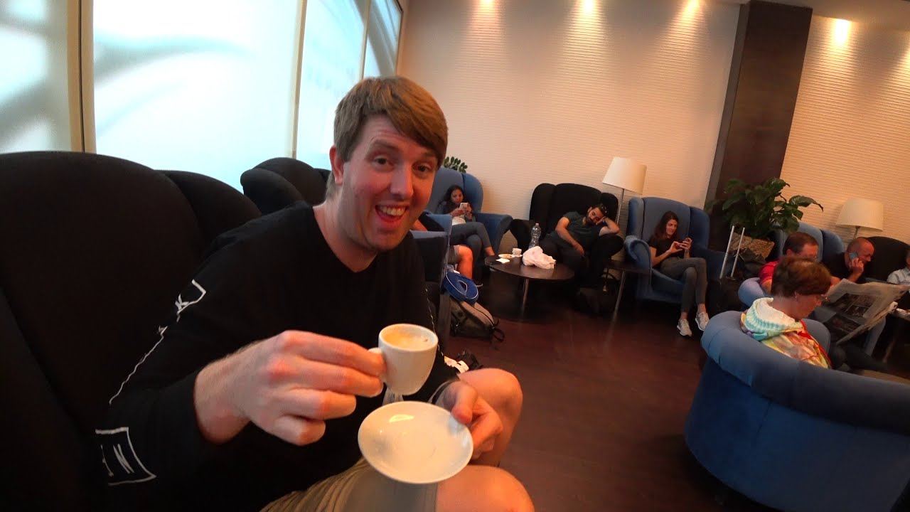 LOT Business Lounge thumbnail