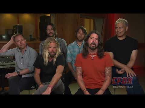 Dave Grohl on Bruce Springsteen's "secret" letter (CFOX - Vancouver 2017)