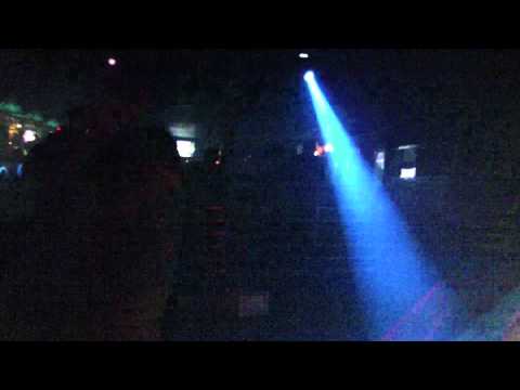 Agallah feat. Popoff - Looking Out The Window live @ blue moon