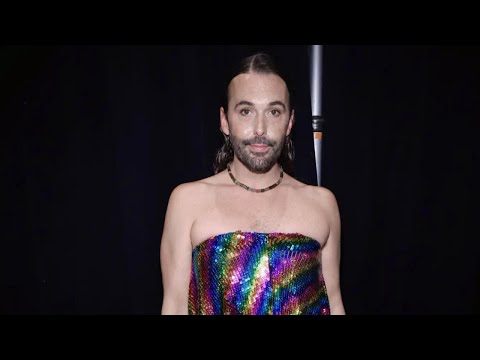 ‘Queer Eye’ star Jonathan Van Ness debuts 66-pound weight loss in before-and-after photos