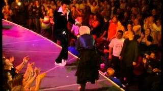 Cyndi Lauper &amp; Shaggy Duo Live - Girls just want to have fun.HQ Vocal