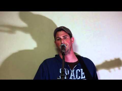 Country Karaoke - I'm A Lonesome Fugitive