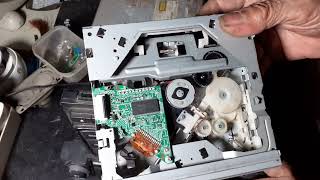 How to find the power plug into the car cassette when there is no diagram of the radio types..